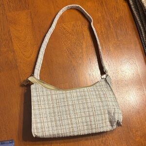 Elegant Cream Shoulder Bag